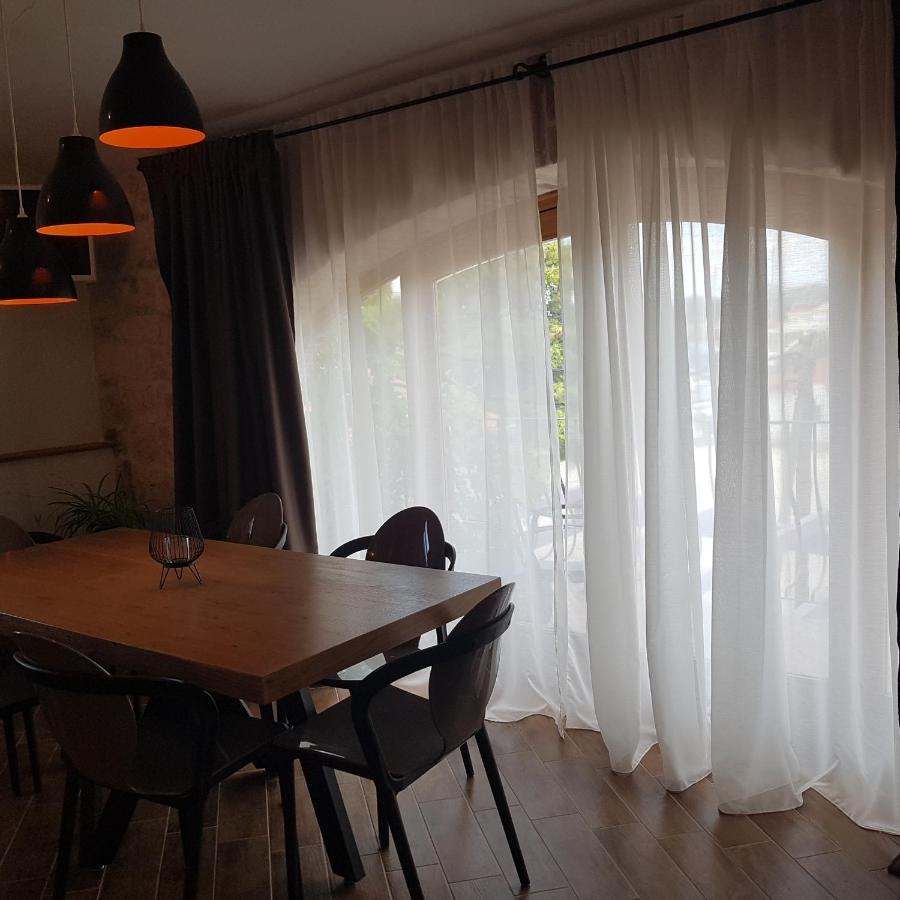 Jardin Kapetanova Kuca Apartment Veli Iz Exterior photo