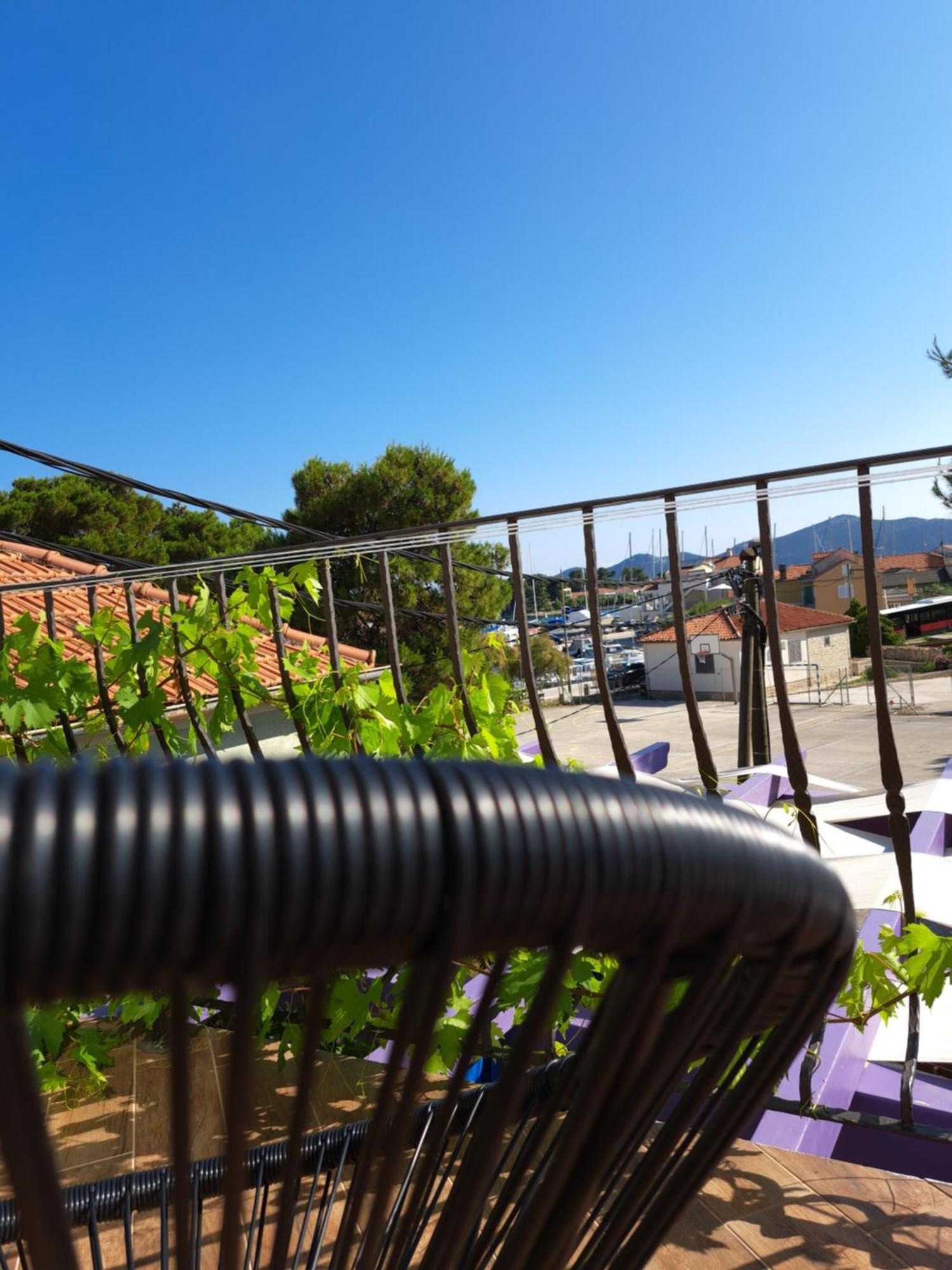 Jardin Kapetanova Kuca Apartment Veli Iz Exterior photo